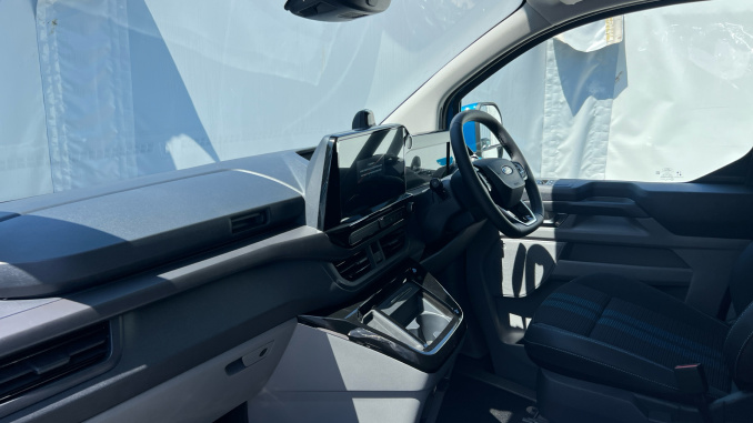 Ford Transit Custom 320 L1 Petrol Fwd 2.5 PHEV 232ps H1 Double Cab Van Sport Auto [NI] - Image 9